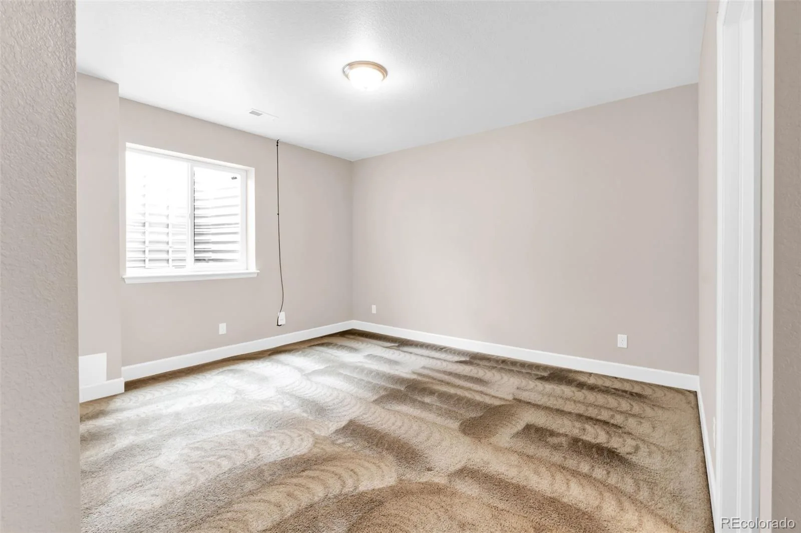 2335 Winding Drive Longmont CO 80504 MLS #REC3913261 06082026234436 1600 35