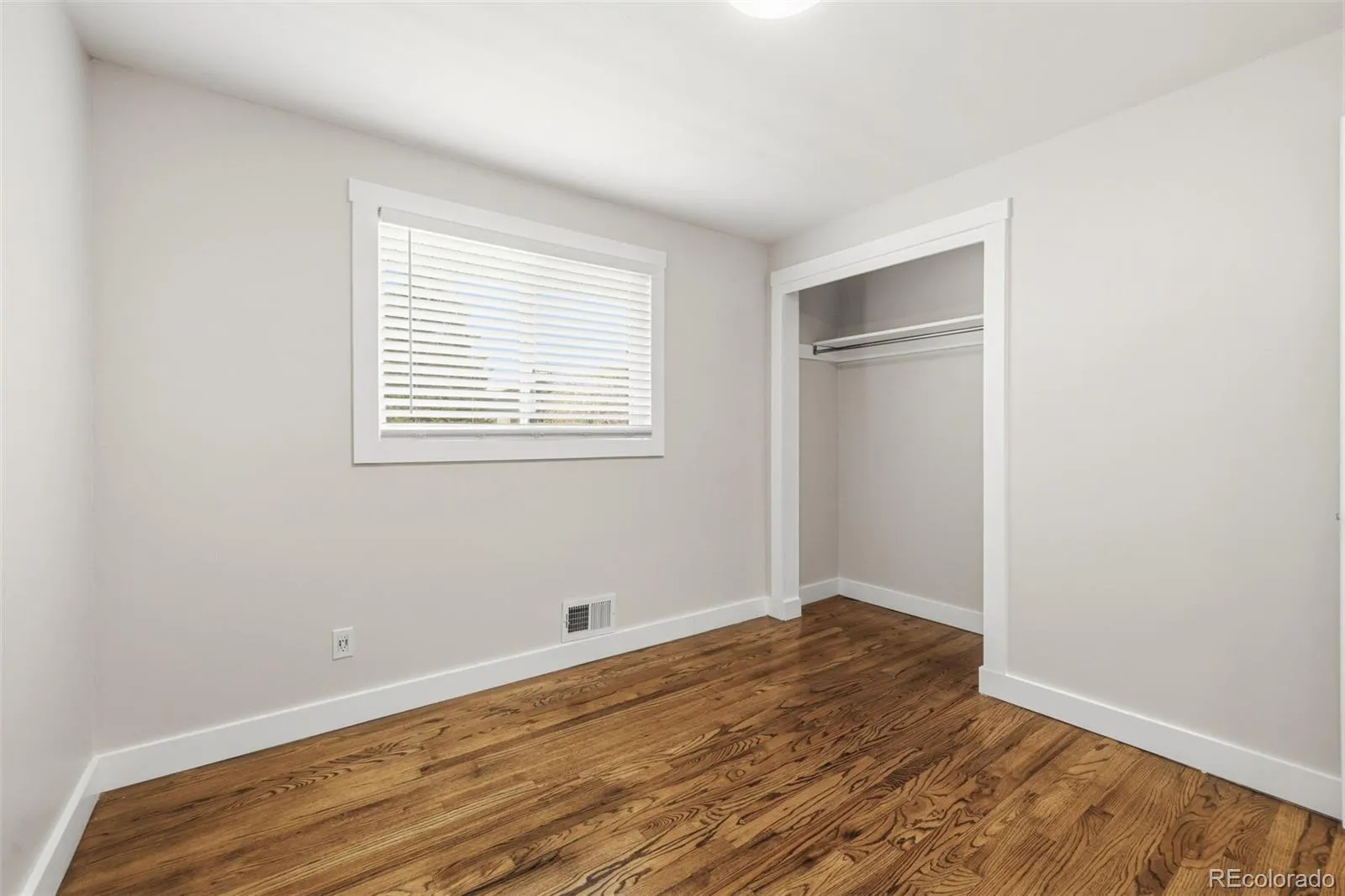 6536 S Kit Carson Street Centennial CO 80121 MLS #REC3914253 05122026225946 1600 29