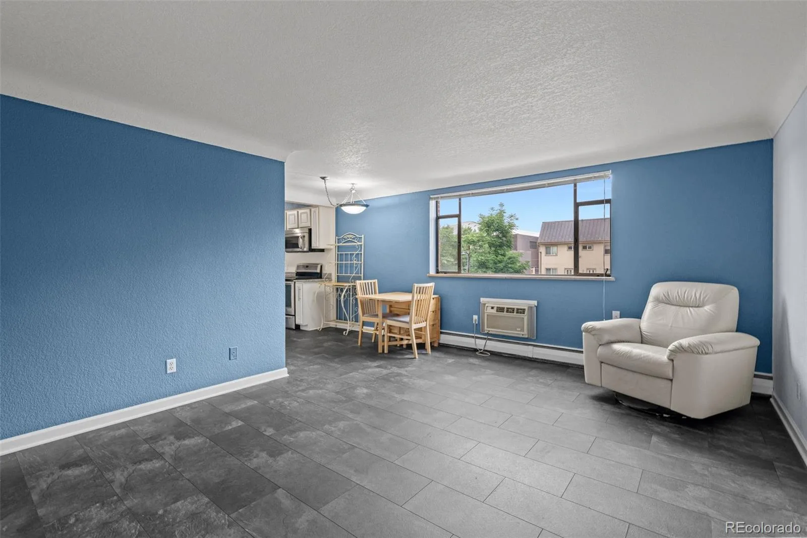 2295 Asbury #307 Denver CO 80210 | MLS #REC3914485 10062026213338 1600 4