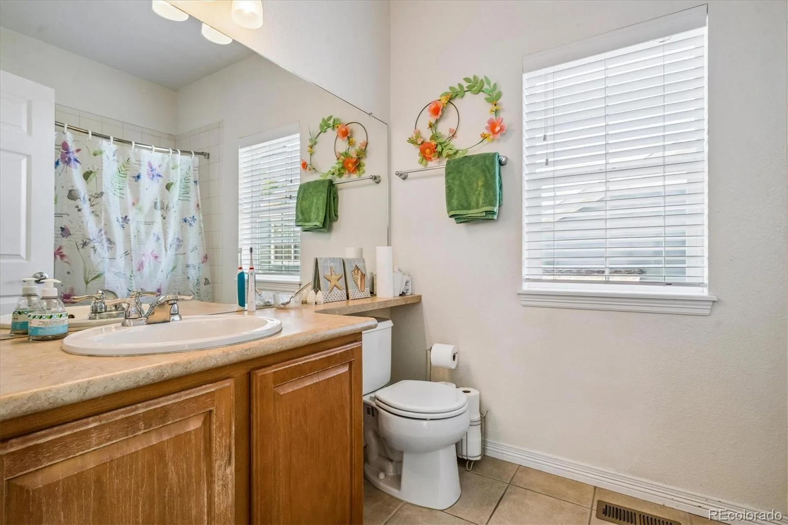 6394 S Millbrook Way Aurora CO 80016 | MLS #REC3915047 10082026184343 1600 25