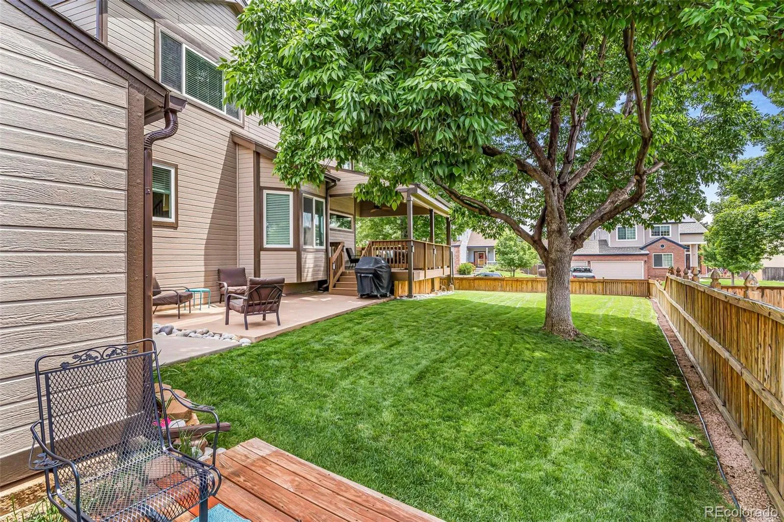 04012026220610 1600 28