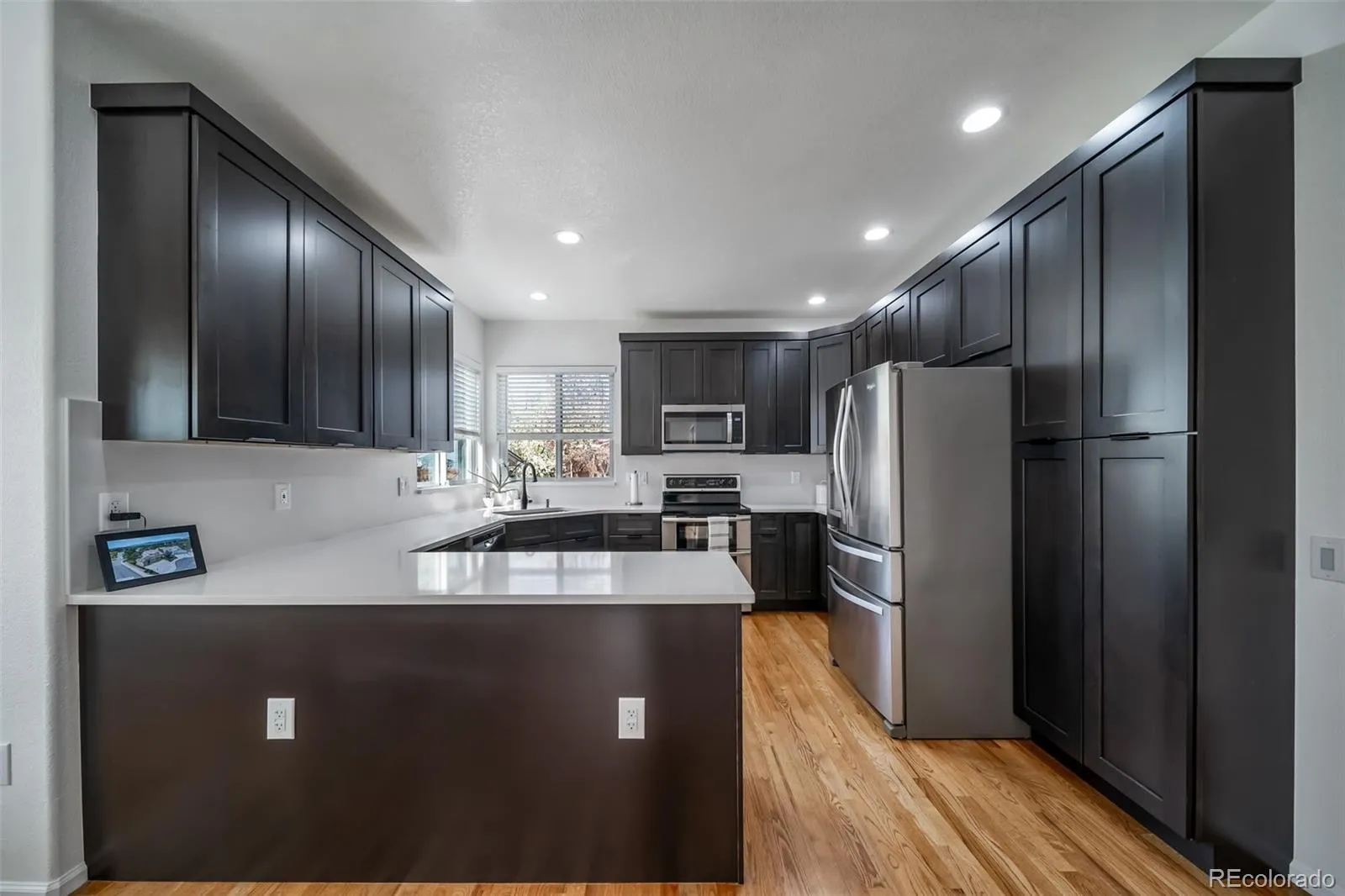 04012026220610 1600 4