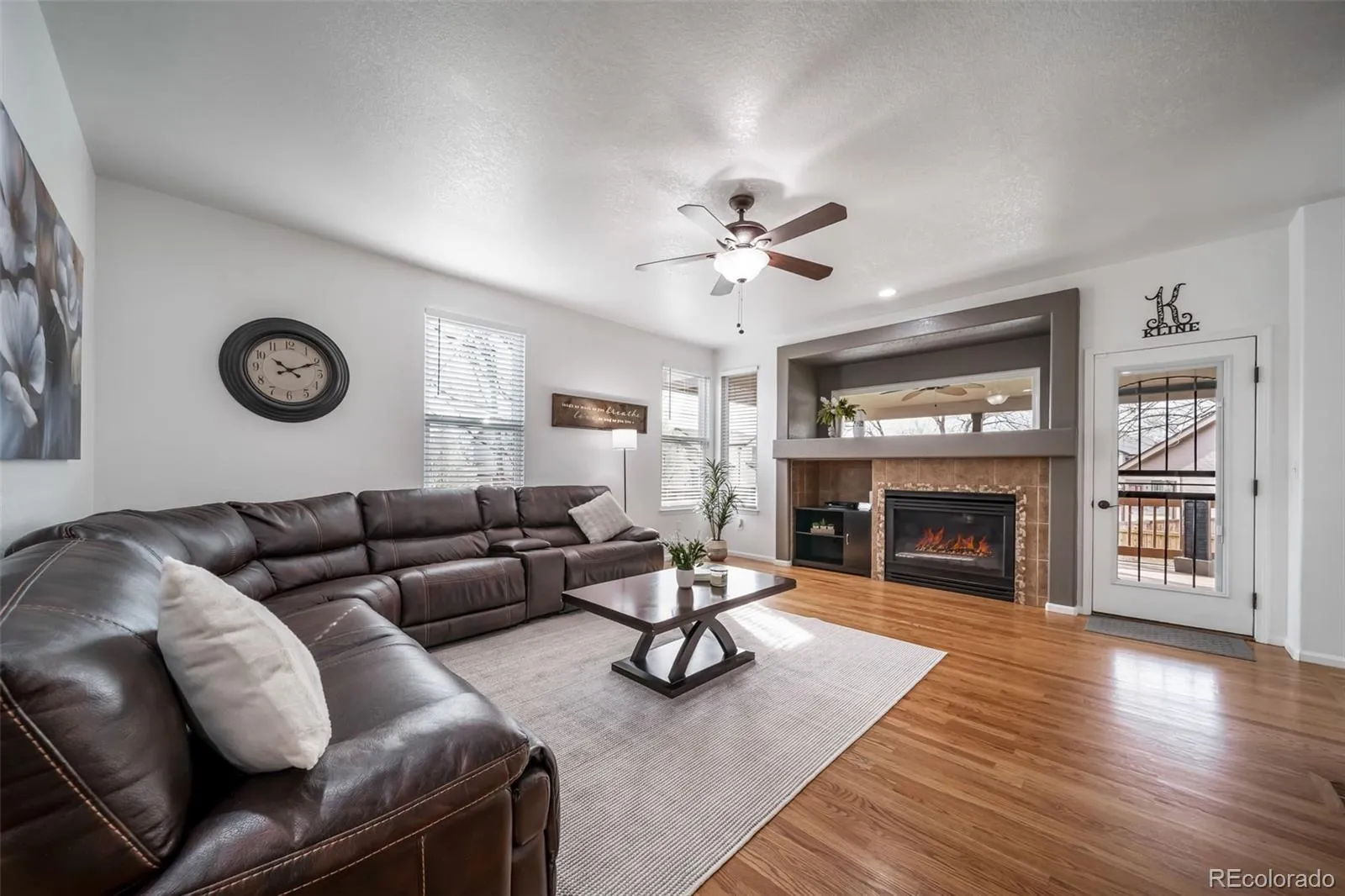 04012026220610 1600 9