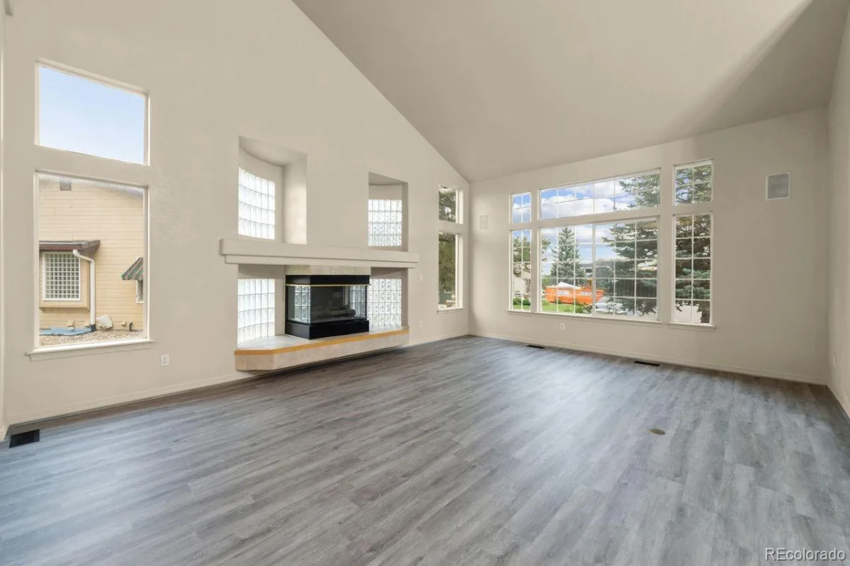 9531 Sand Hill Court Littleton CO 80126 | MLS #REC3916710 08252026020448 1200 6