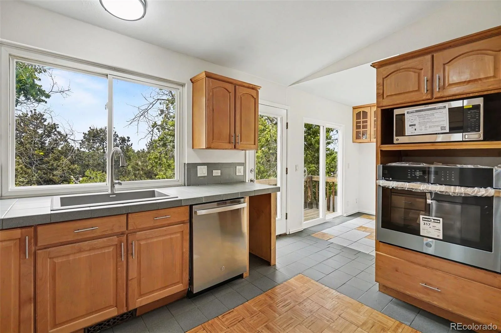 4227 S Uravan Street Aurora CO 80013 | MLS #REC3917693 06252026224956 1600 4