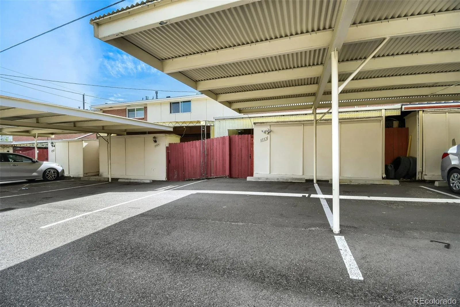 8783 Santa Fe Drive Thornton CO 80260 MLS #REC3918014 05232026093733 1600 15