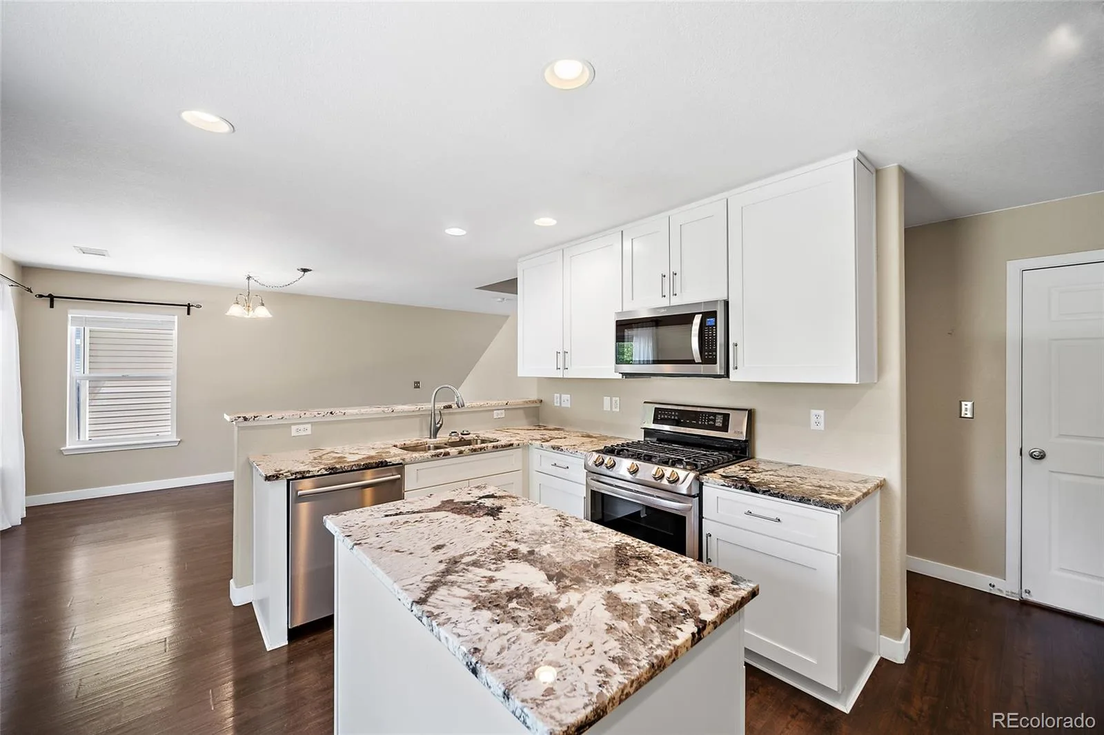 1880 Hogan Court Castle Rock CO 80109 | MLS #REC3918040 07172026042649 1600 14