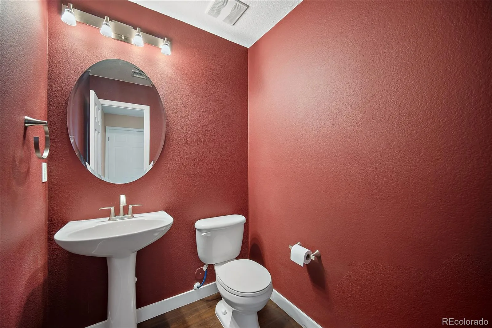 1880 Hogan Court Castle Rock CO 80109 | MLS #REC3918040 07172026042649 1600 17