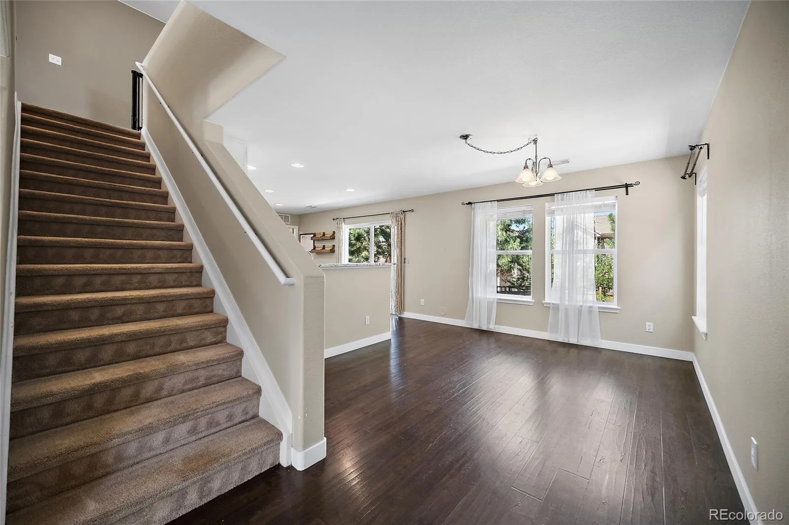 1880 Hogan Court Castle Rock CO 80109 | MLS #REC3918040 07172026042649 1600 19