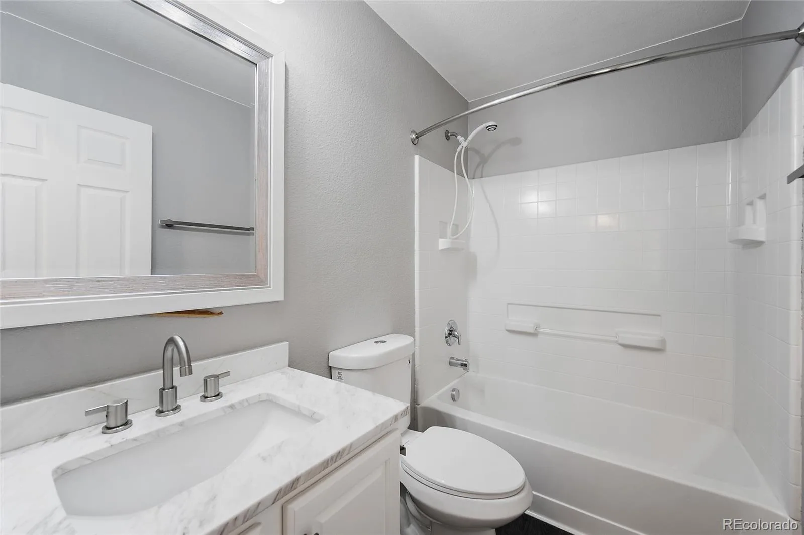 1880 Hogan Court Castle Rock CO 80109 | MLS #REC3918040 07172026042649 1600 29