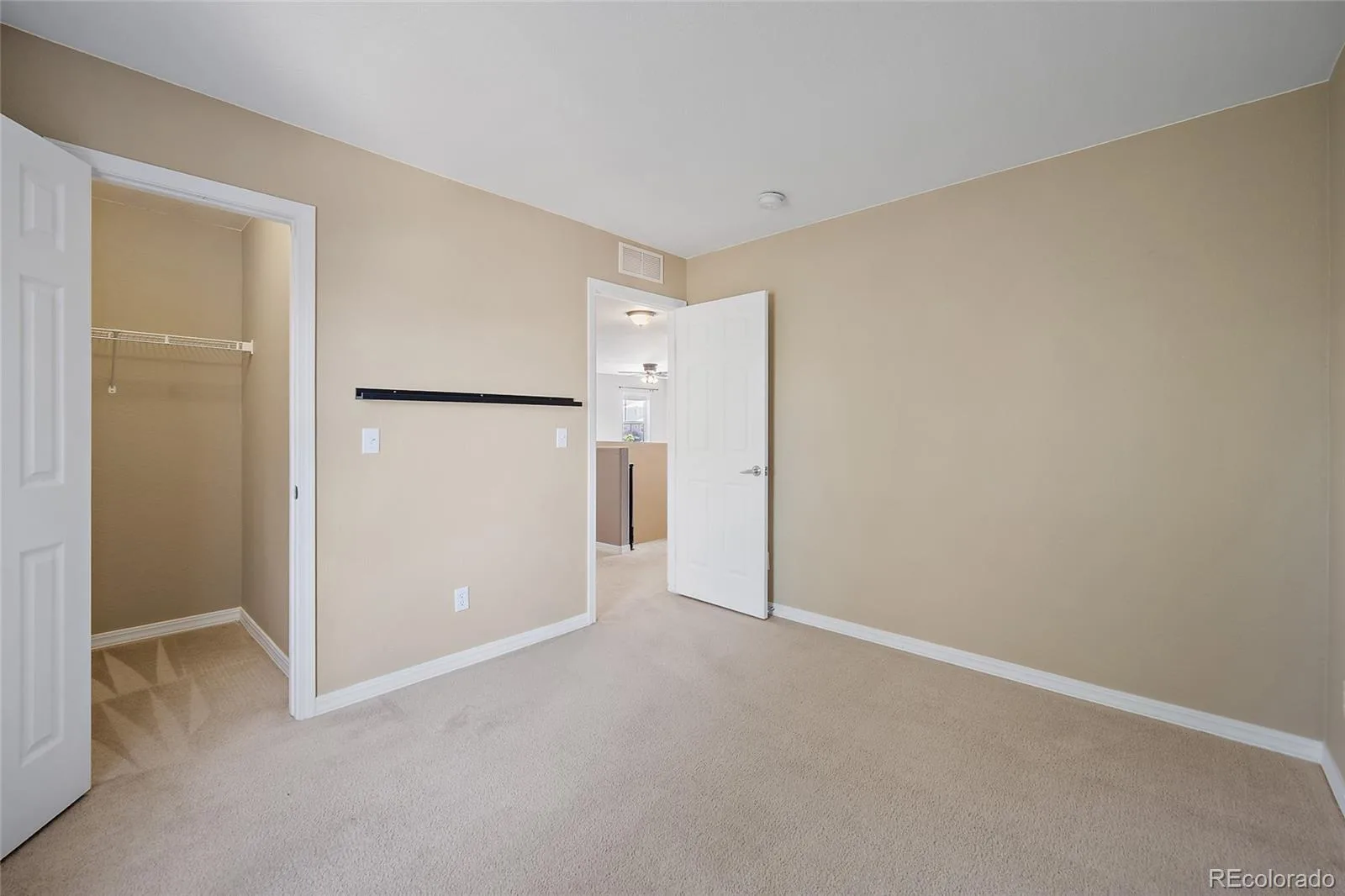 1880 Hogan Court Castle Rock CO 80109 | MLS #REC3918040 07172026042649 1600 32