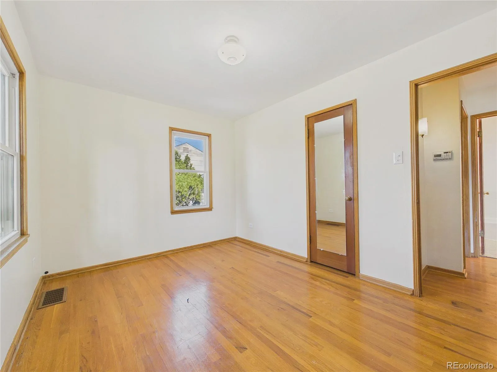 3346 S Marion Street Englewood CO 80113 MLS #REC3918256 04292026143600 1600 9