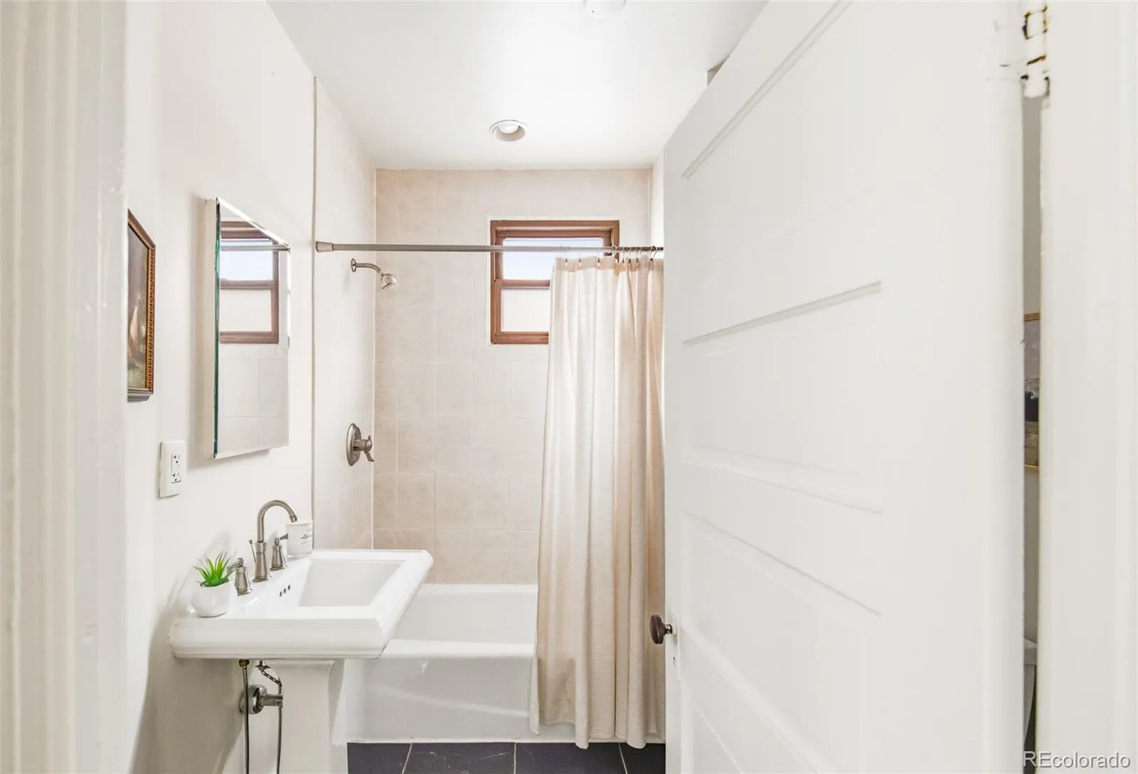 4747 W 29th Avenue Denver CO 80212 MLS #REC3919118 05202026023623 1600 24
