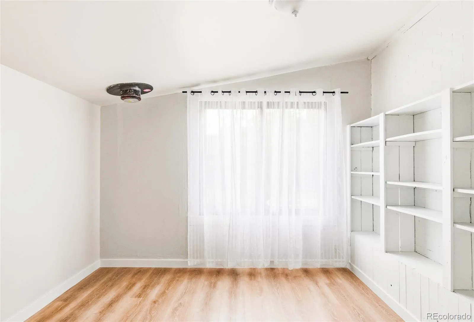 4747 W 29th Avenue Denver CO 80212 MLS #REC3919118 05202026023623 1600 27