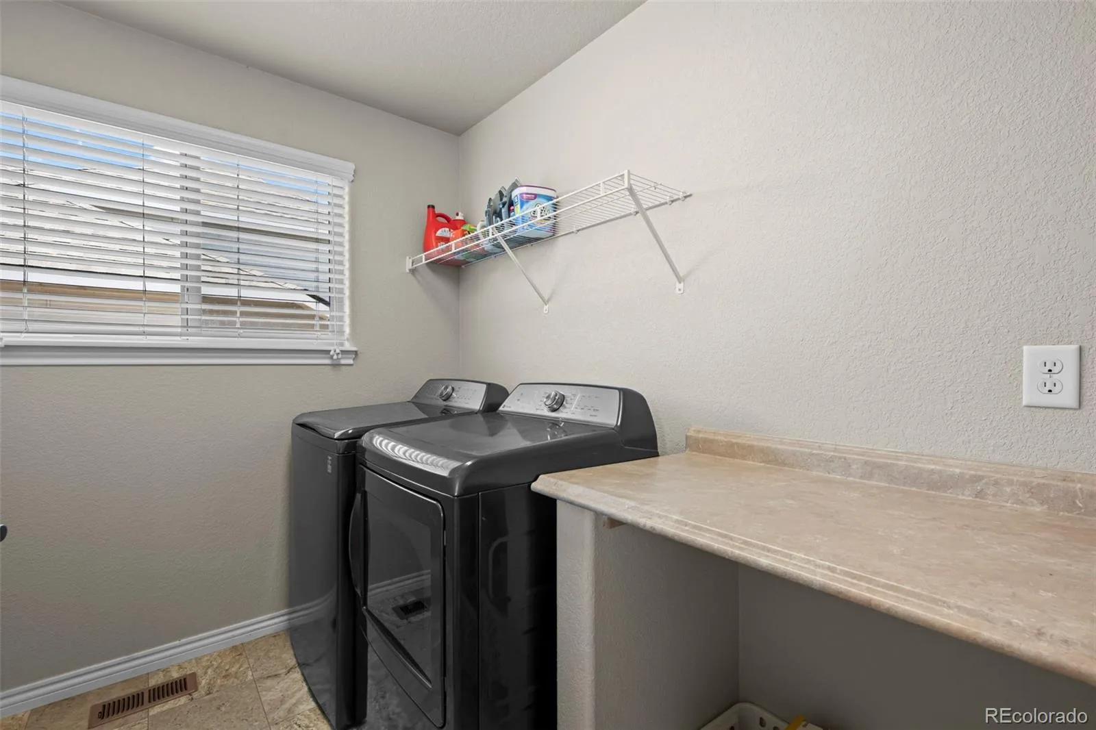 5773 Waverley Avenue Longmont CO 80504 | MLS #REC3919377 07142026221817 1600 18