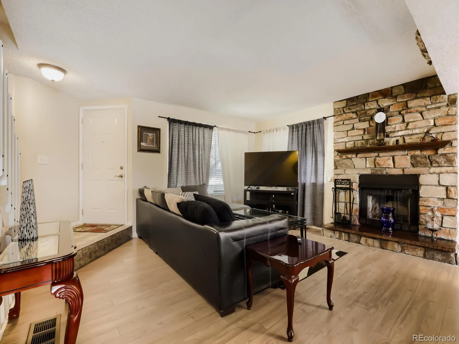 50 S Moline Street Aurora CO 80012 | MLS #REC3919786 06222026184654 1600 14