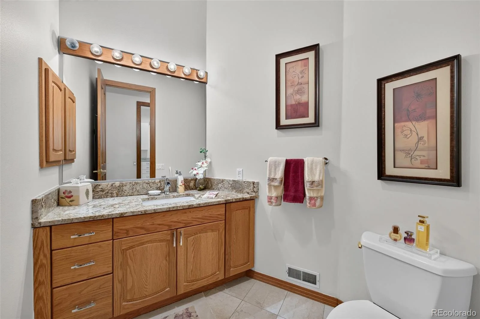 49 Golden Eagle Lane Littleton CO 80127 | MLS #REC3922305 08032026210921 1600 18