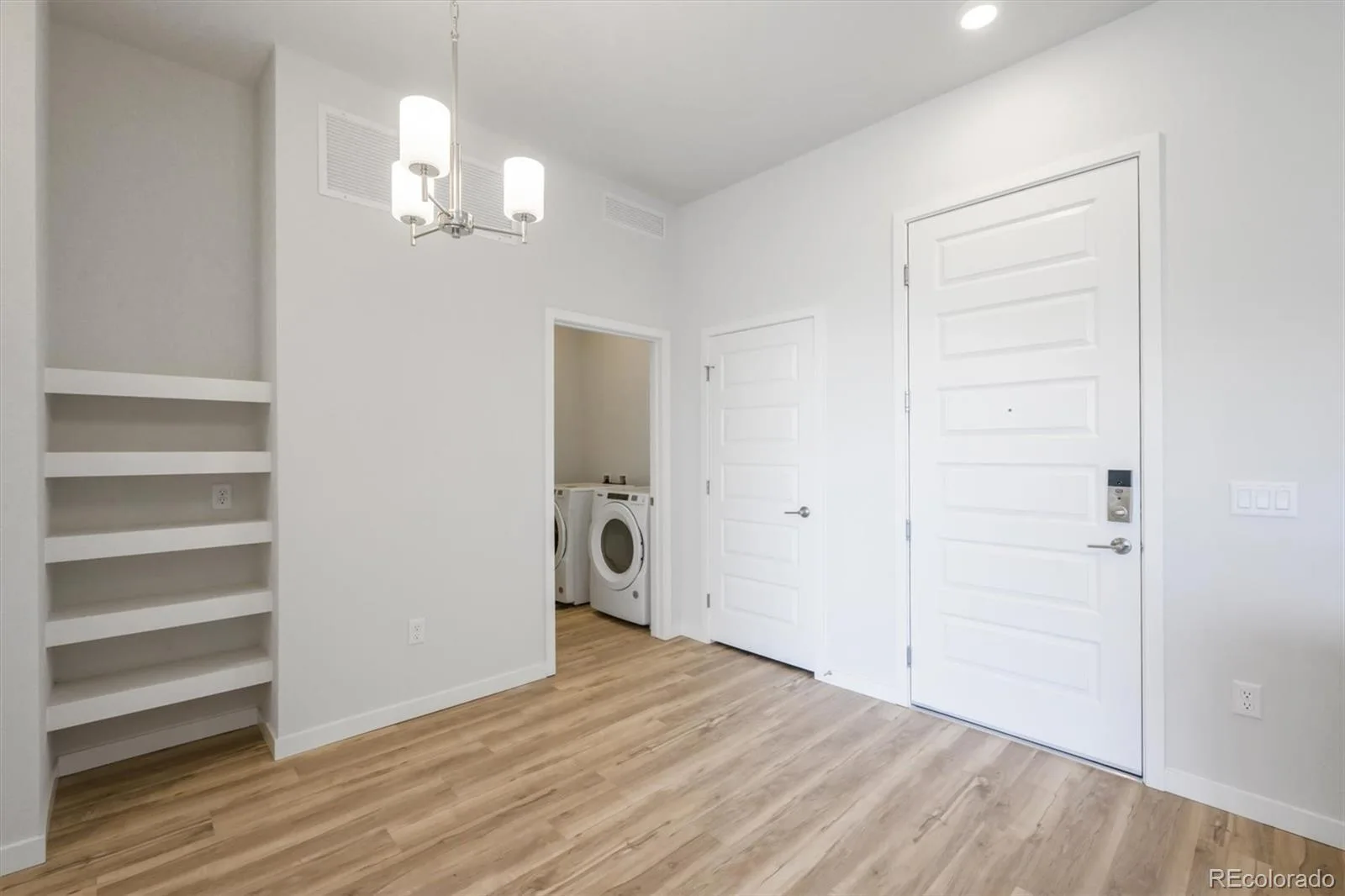 483 Interlocken Boulevard #401 Broomfield CO 80021 | MLS #REC3925863 07312026224911 1600 4