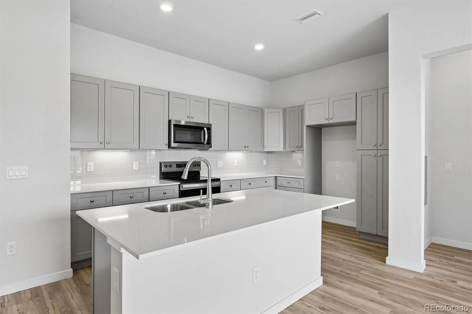 483 Interlocken Boulevard #401 Broomfield CO 80021 | MLS #REC3925863 07312026224911 1600 6