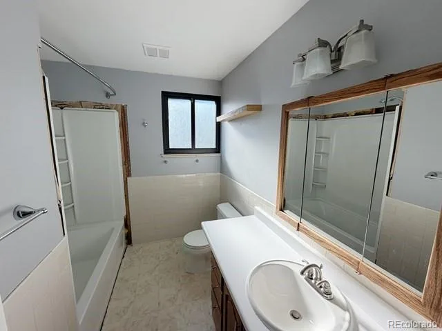 3111 Troy Street Aurora CO 80011 | MLS #REC3925997 08312026172106 640 3