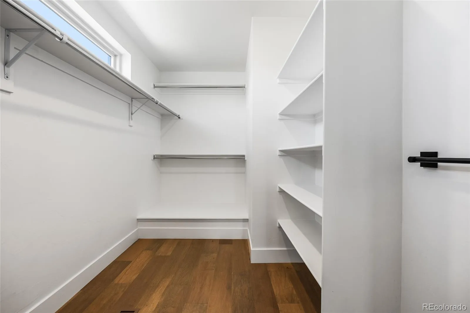 04042026005902 1600 23