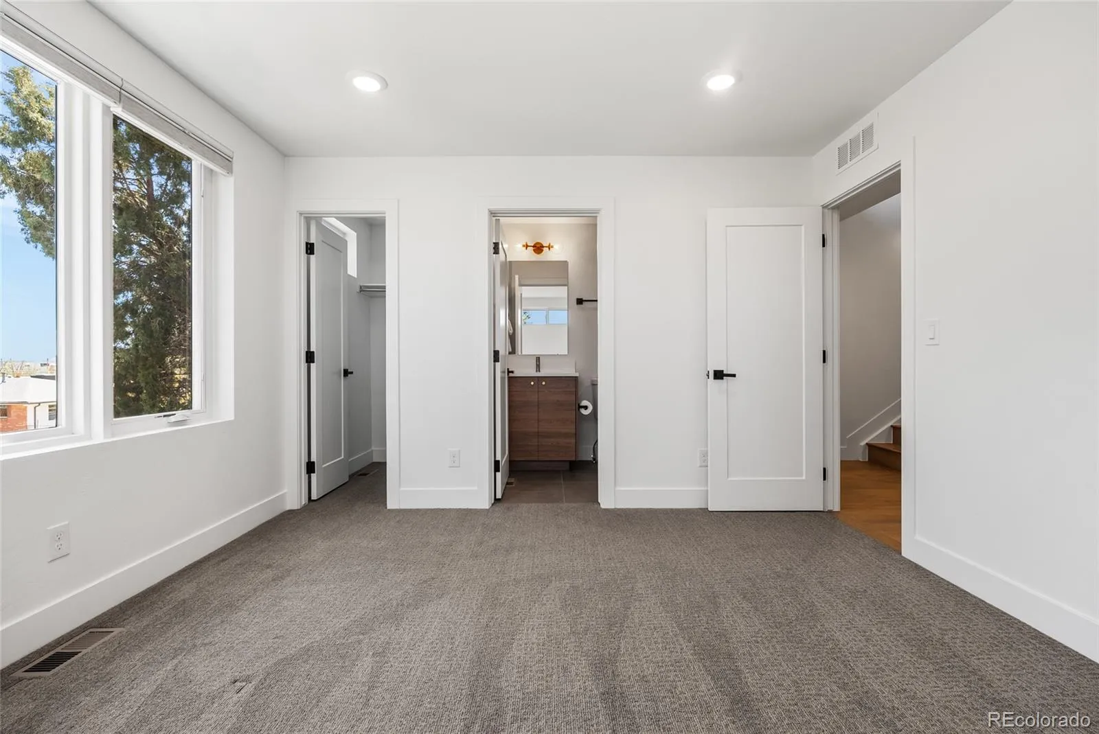 04042026005902 1600 25