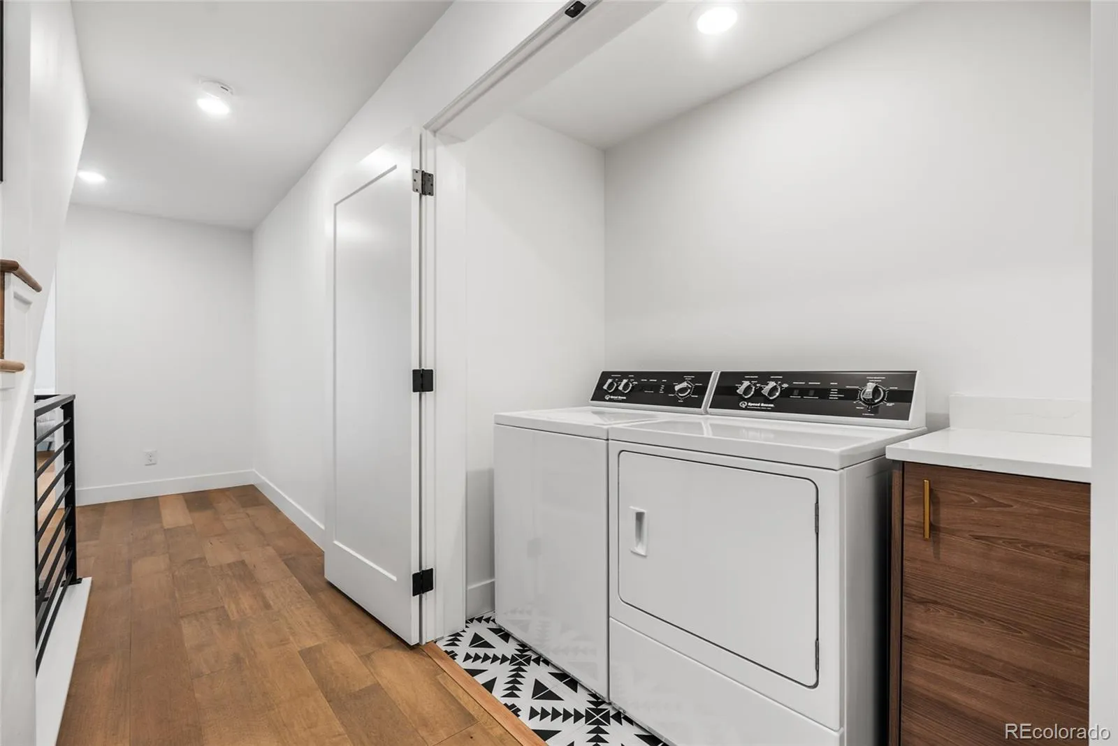 04042026005902 1600 27