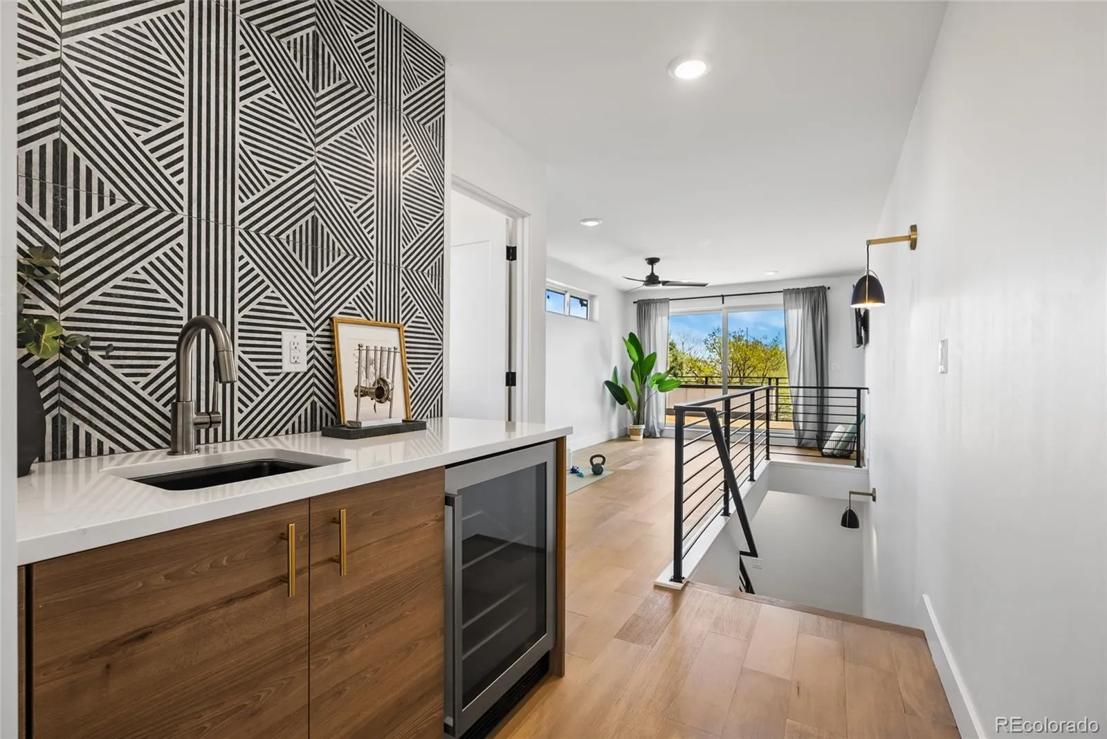 04042026005902 1600 29