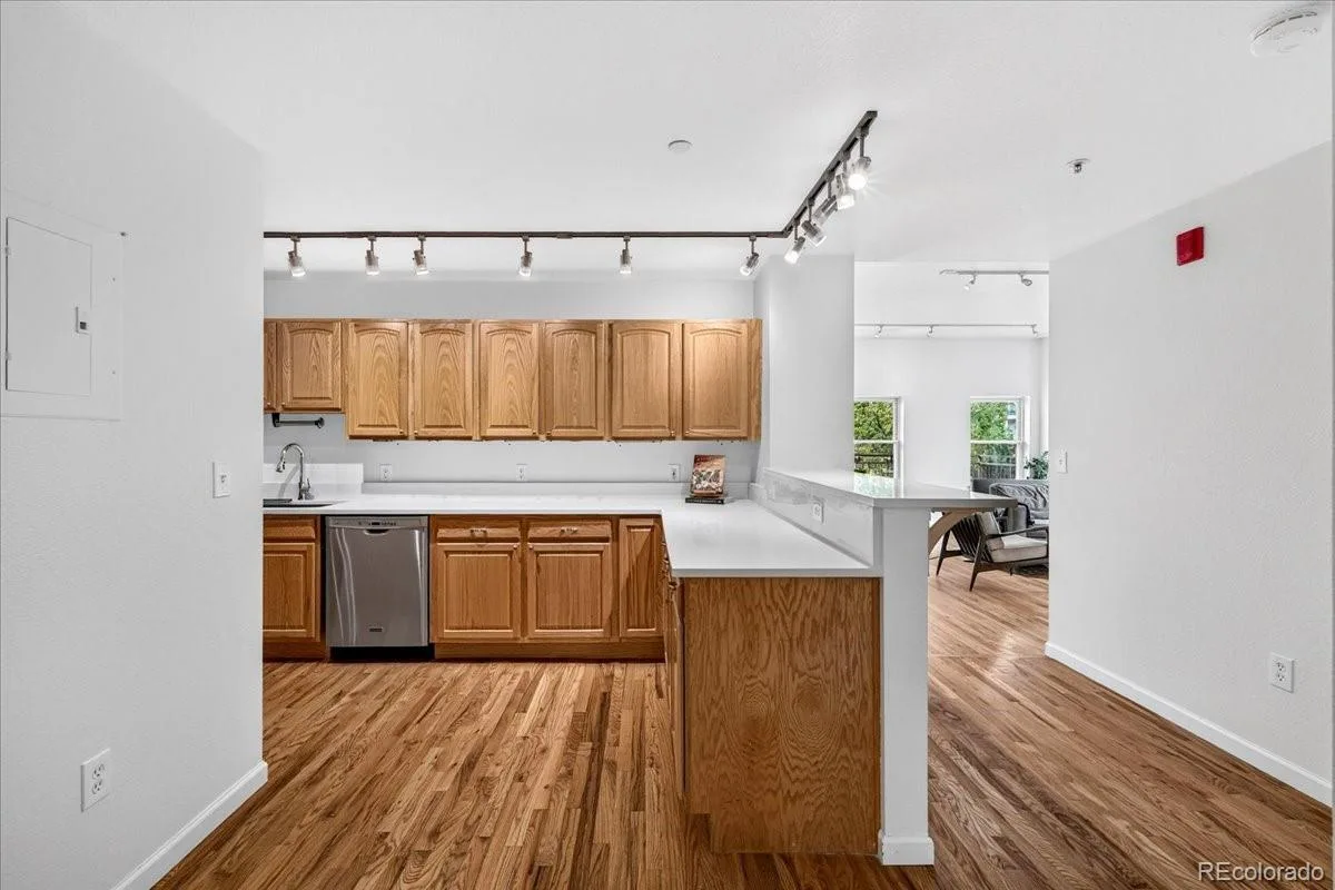 1780 N Washington Street #202 Denver CO 80203 | MLS #REC3929168 10022026000246 1200 3