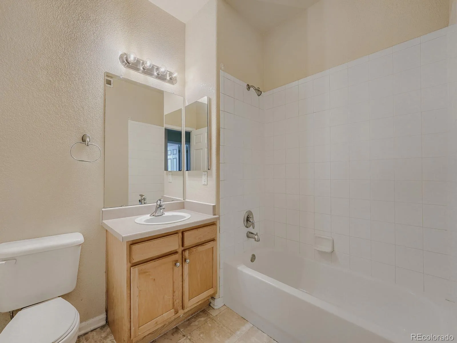 16821 E Hawaii Drive #3C Aurora CO 80017 MLS #REC3930347 05012026172455 1600 20