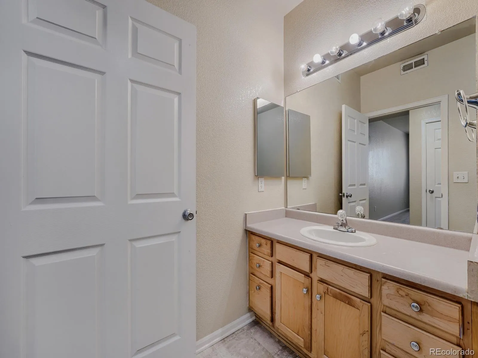 16821 E Hawaii Drive #3C Aurora CO 80017 MLS #REC3930347 05012026172455 1600 21