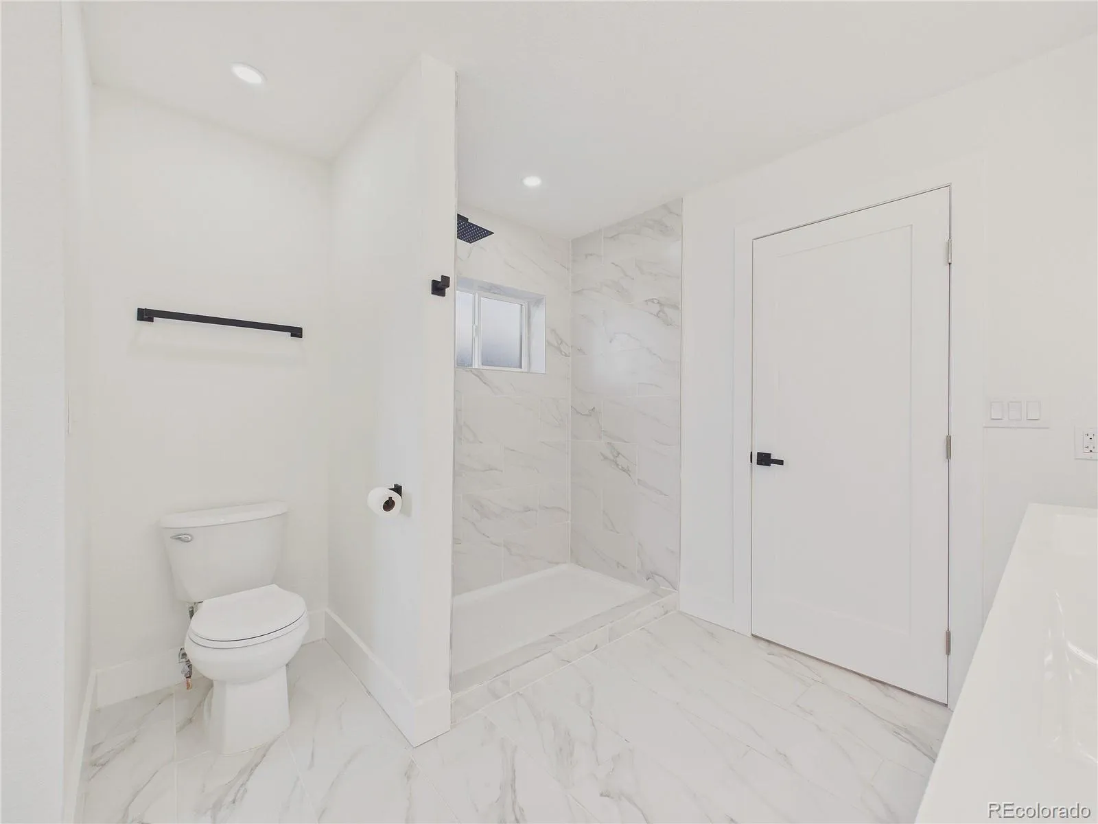 04062026162150 1600 19