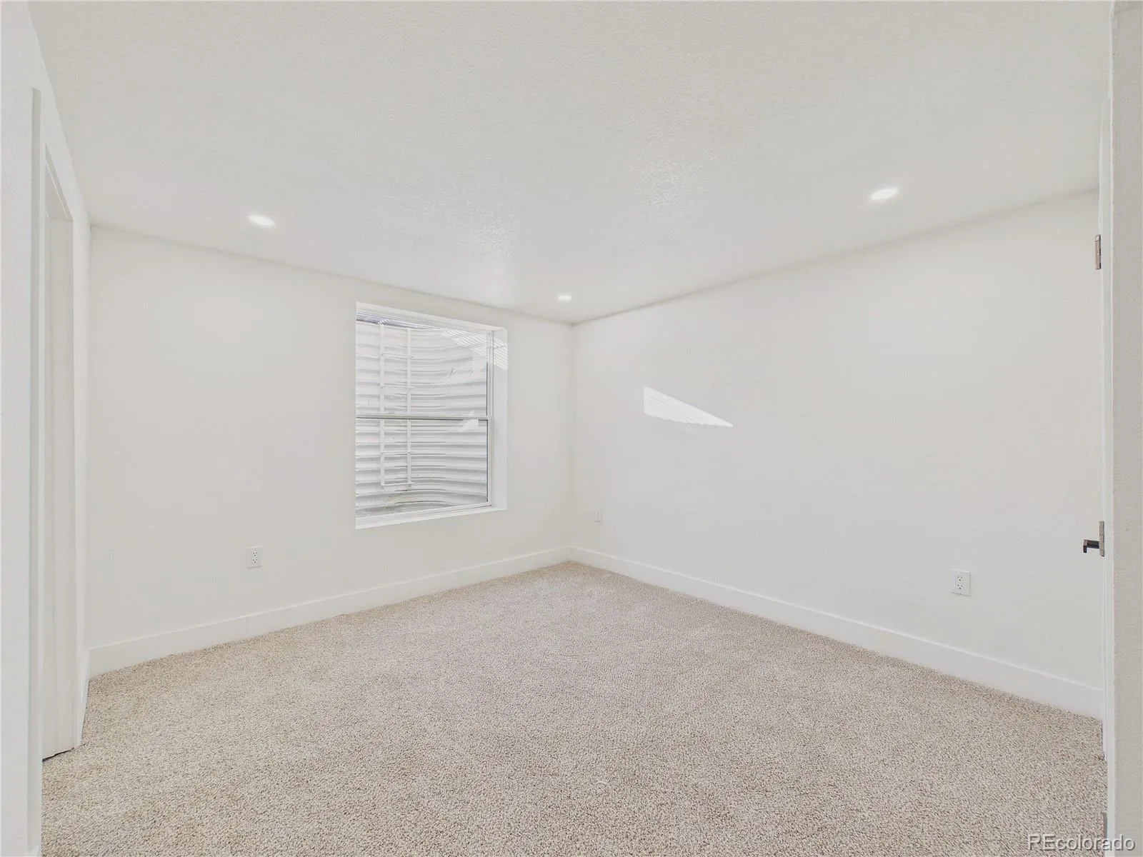 04062026162150 1600 28