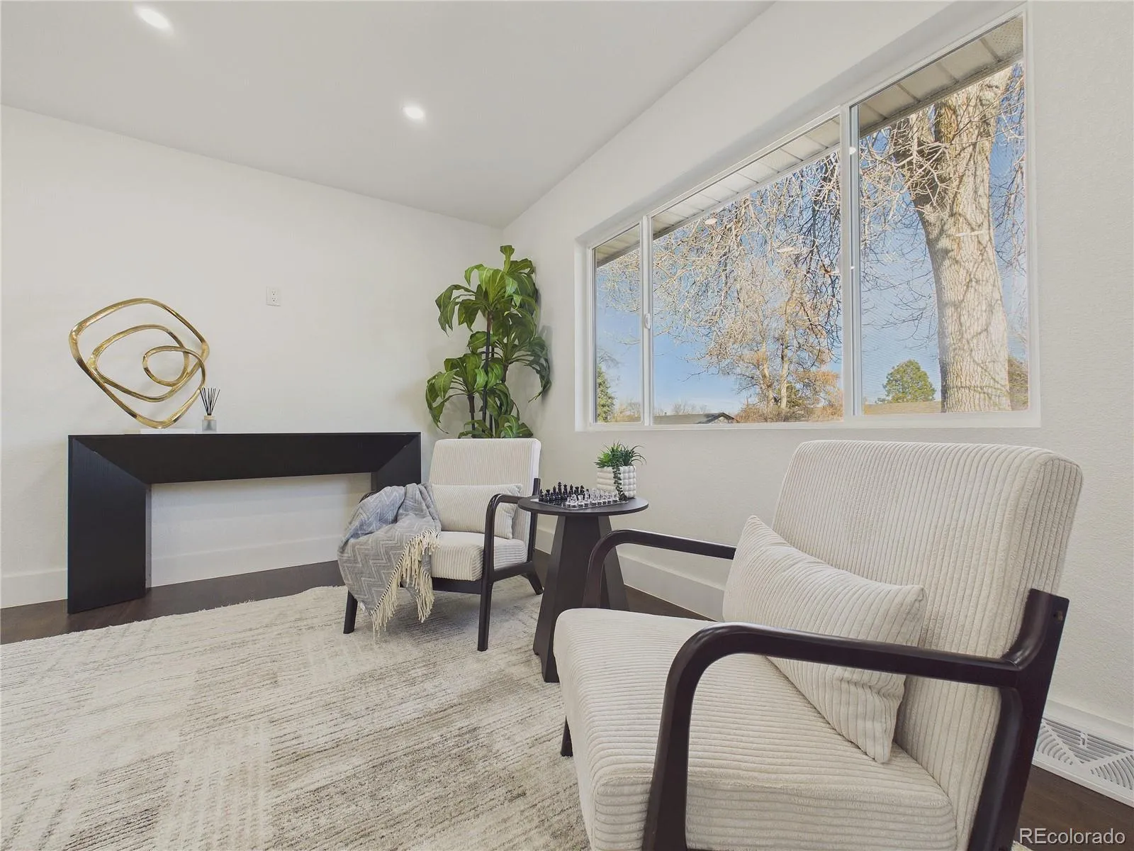 04062026162150 1600 8