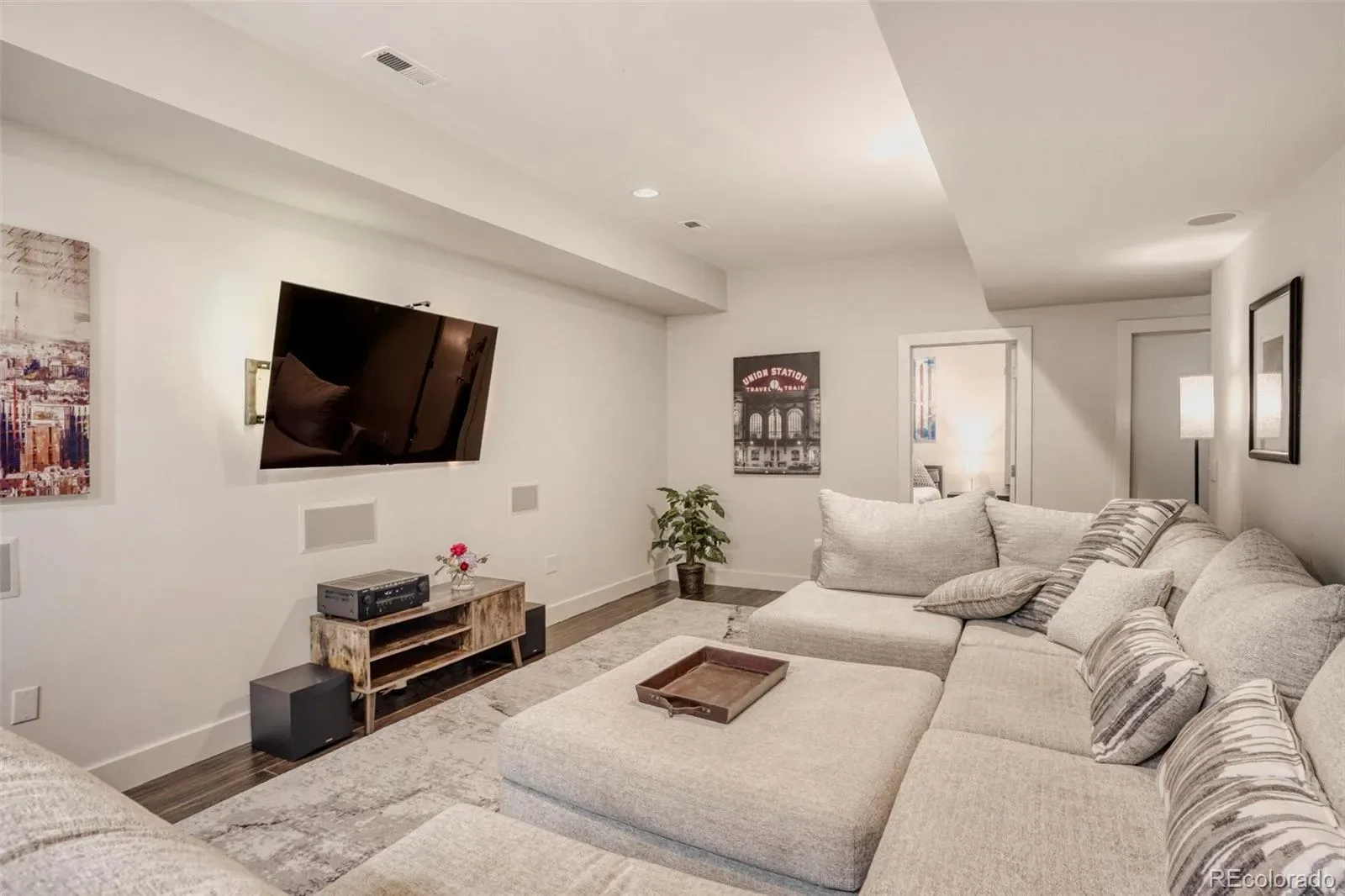 03252026152535 1600 22