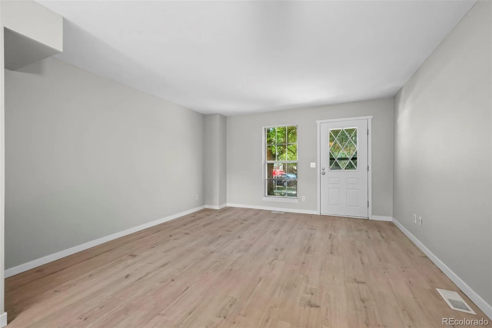 10232 W Dartmouth Avenue Denver CO 80227 | MLS #REC3934835 07092026164507 1600 1