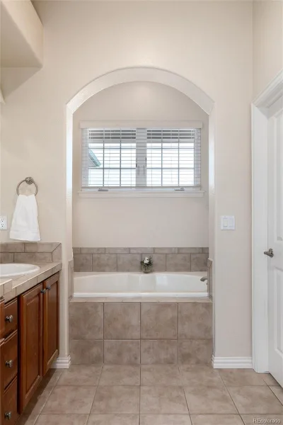 7100 S Coolidge Court Aurora CO 80016 | MLS #REC3935440 08272026235552 800 29