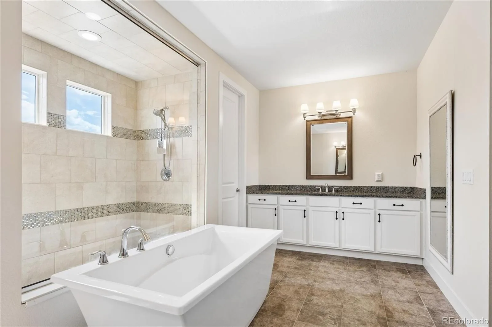 19742 W 95th Place Arvada CO 80007 MLS #REC3935493 06092026012603 1600 20