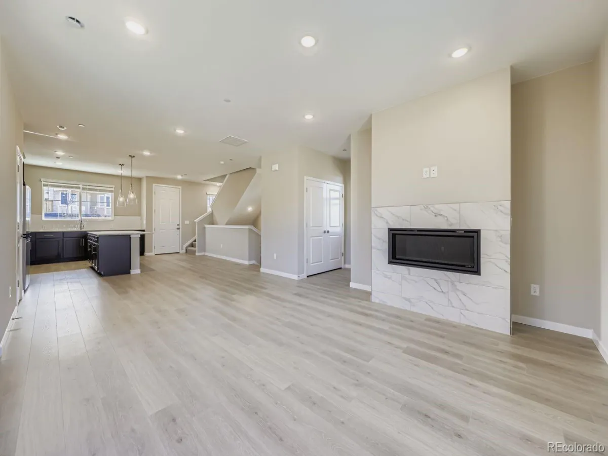 04222026175257 1200 11