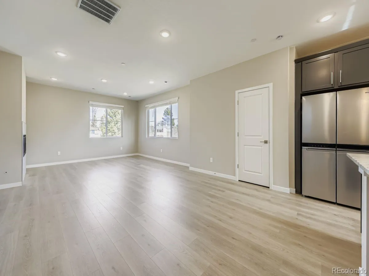 04222026175257 1200 12