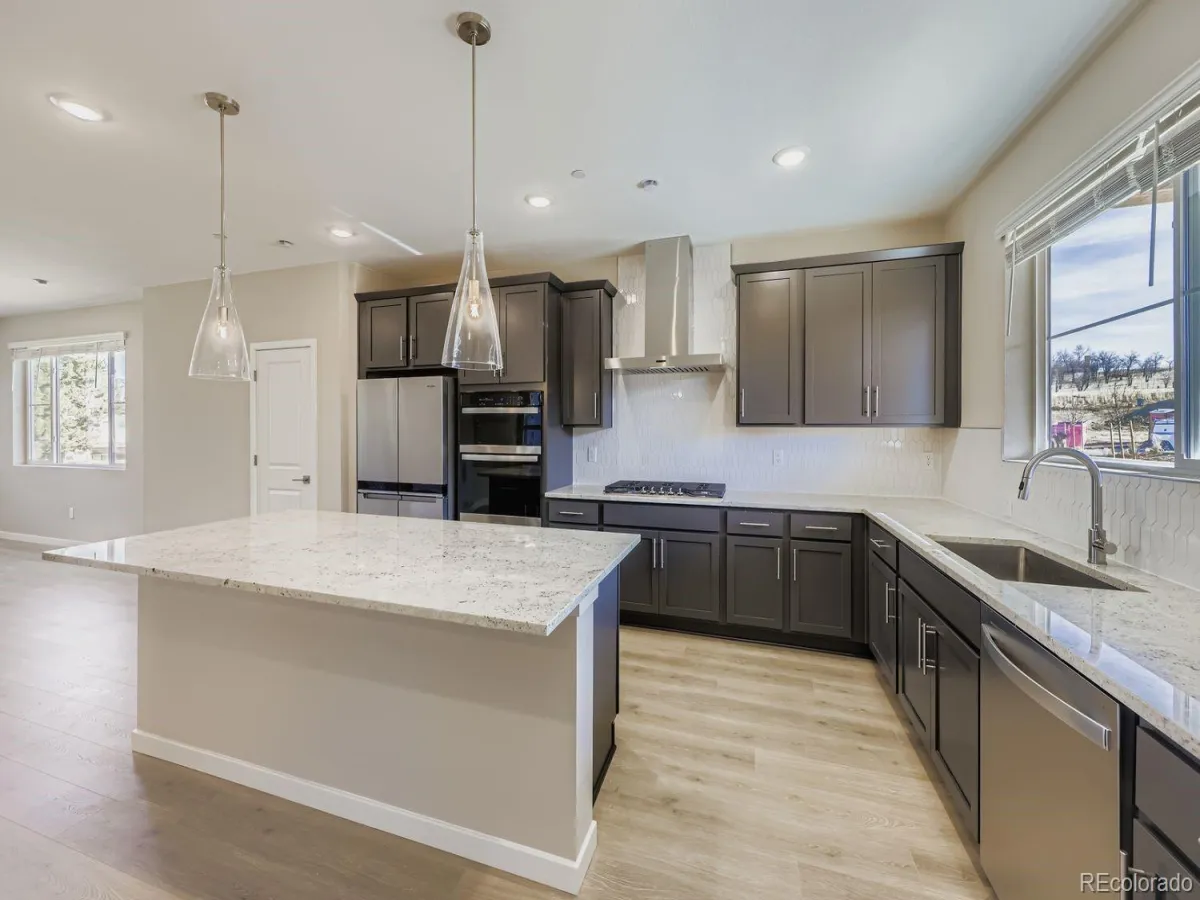 04222026175257 1200 14