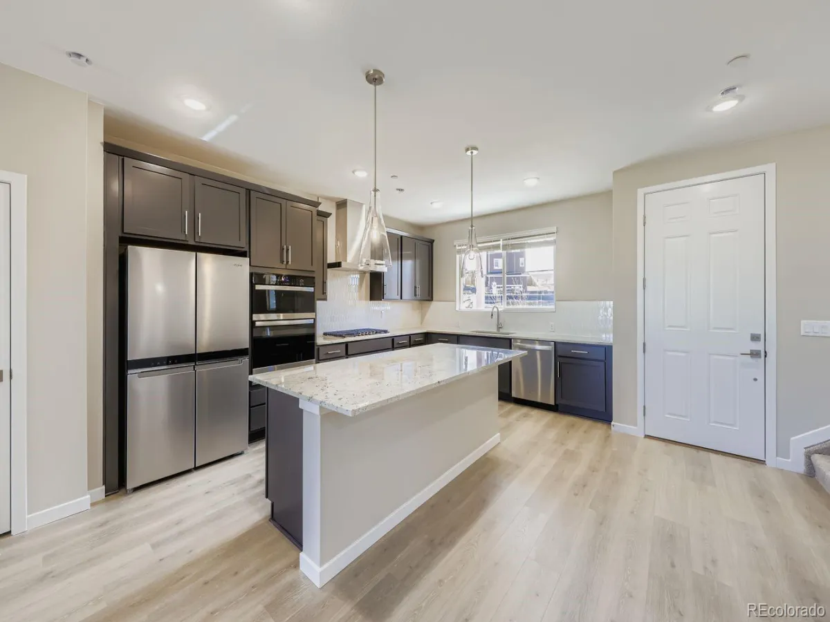 04222026175257 1200 15