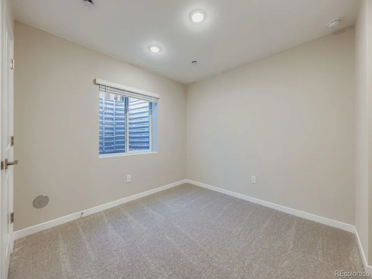 04222026175257 1200 28