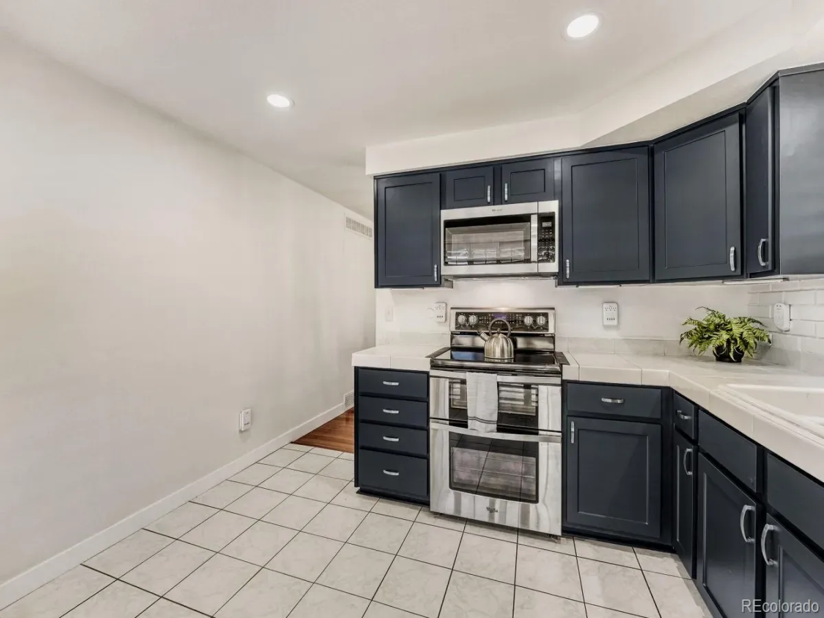 03232026164222 1200 10