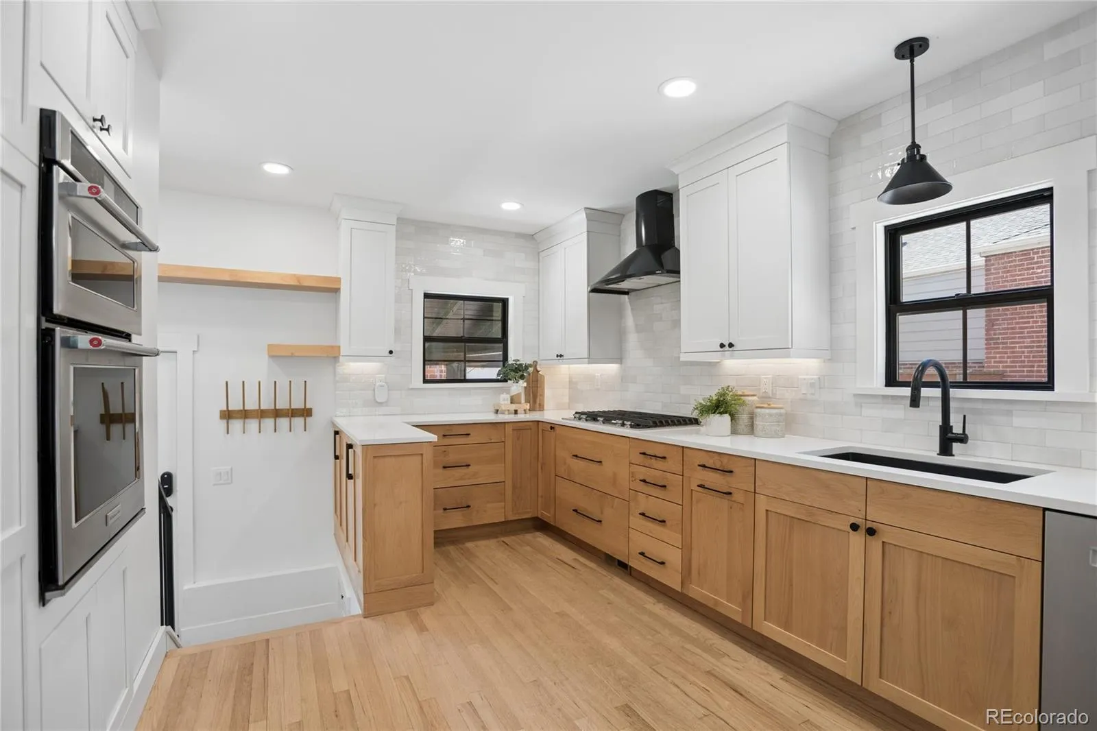 2054 S Saint Paul Street Denver CO 80210 MLS #REC3937277 05232026102819 1600 12