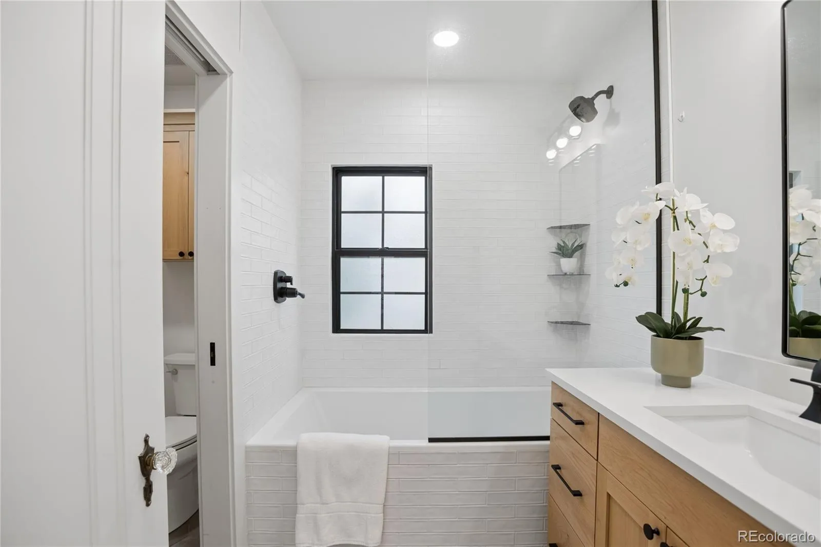 2054 S Saint Paul Street Denver CO 80210 MLS #REC3937277 05232026102819 1600 18