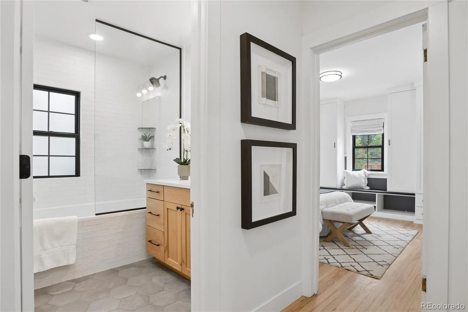 2054 S Saint Paul Street Denver CO 80210 MLS #REC3937277 05232026102819 1600 19