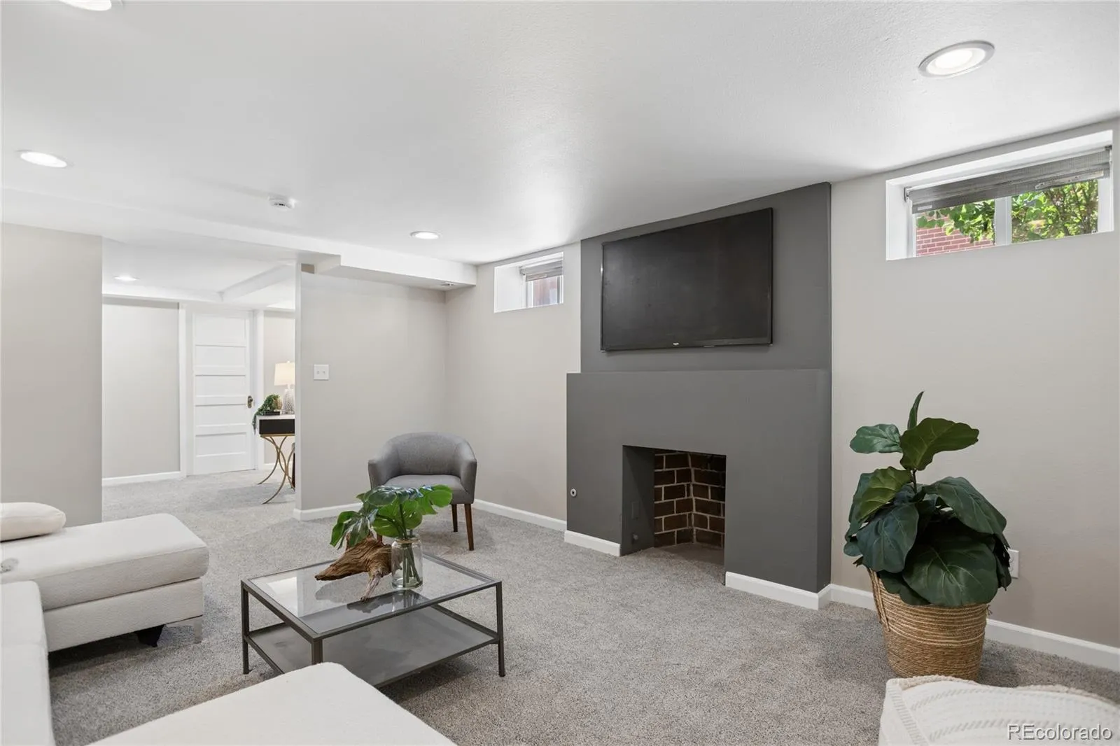2054 S Saint Paul Street Denver CO 80210 MLS #REC3937277 05232026102819 1600 27