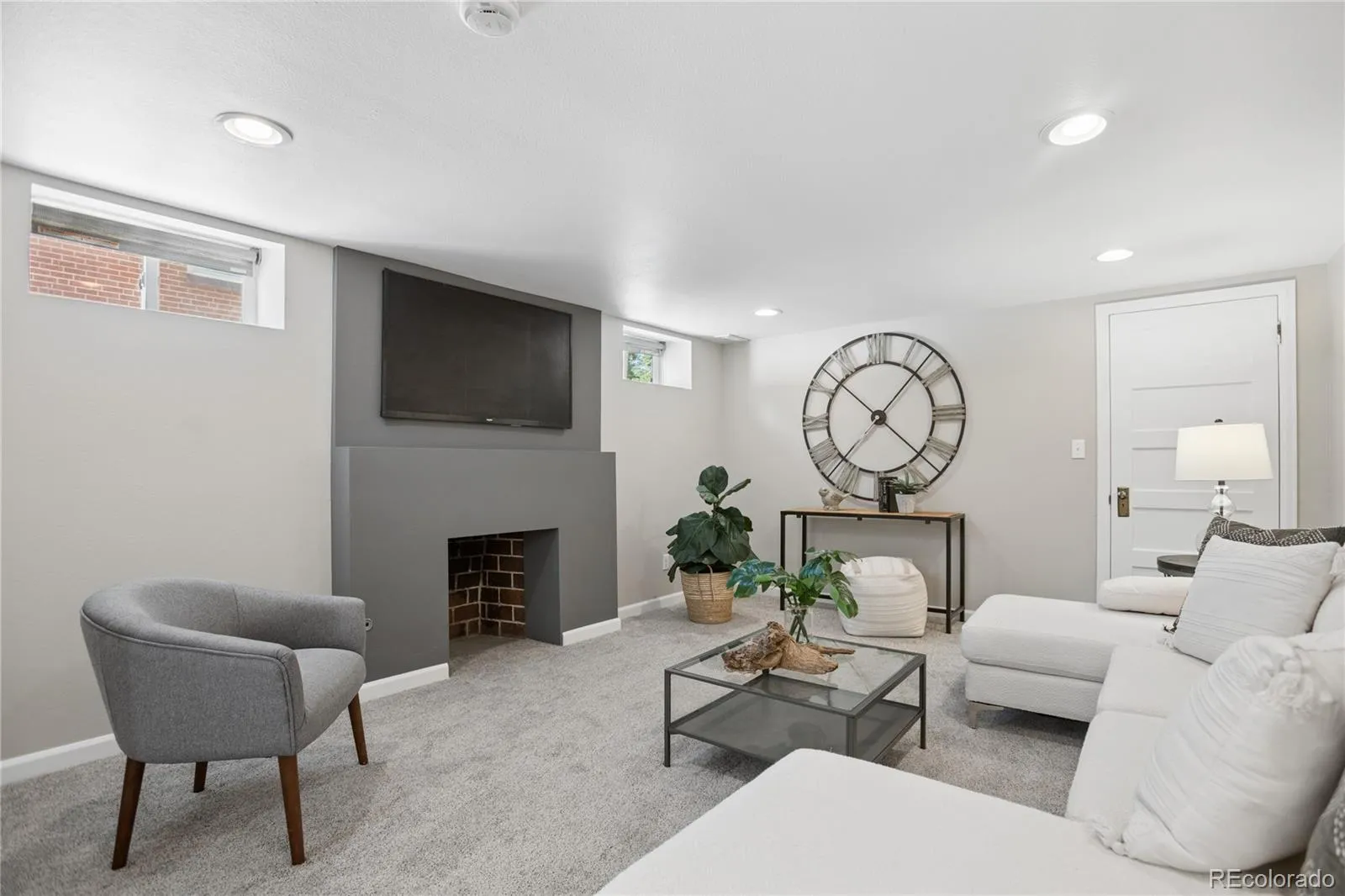 2054 S Saint Paul Street Denver CO 80210 MLS #REC3937277 05232026102819 1600 28