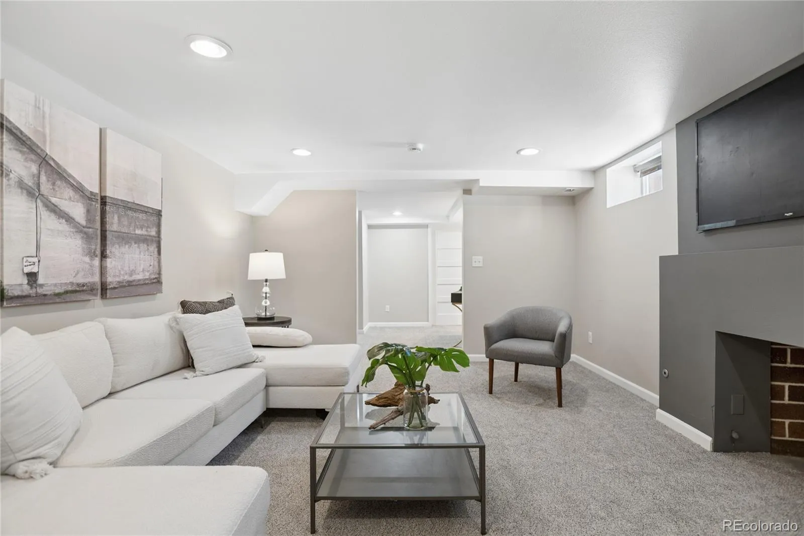 2054 S Saint Paul Street Denver CO 80210 MLS #REC3937277 05232026102819 1600 29